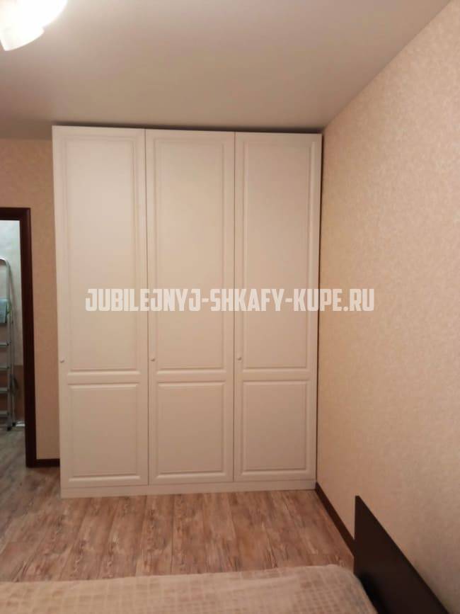 Распашные шкафы Юбилейный